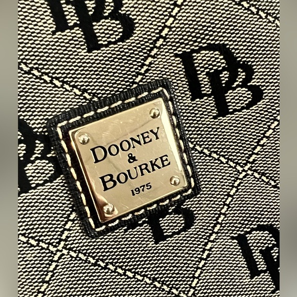 DOONEY & BOURKE Greta Collection - Picture 3 of 16